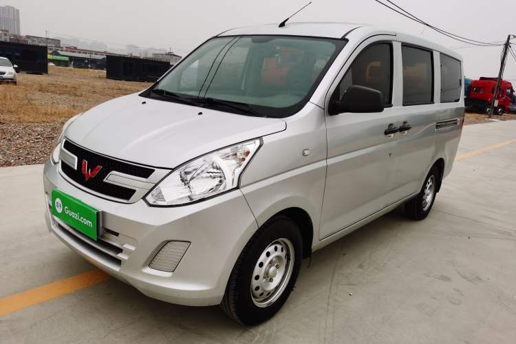 Used Wuling Rongguang V 2015 1.2L Practical Model