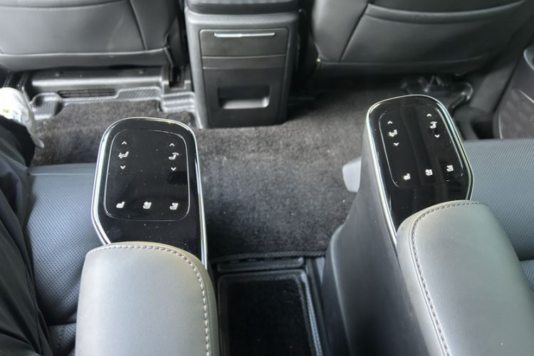 Used GAC Trumpchi M8 2024 Master Series 400T Prestige Edition
