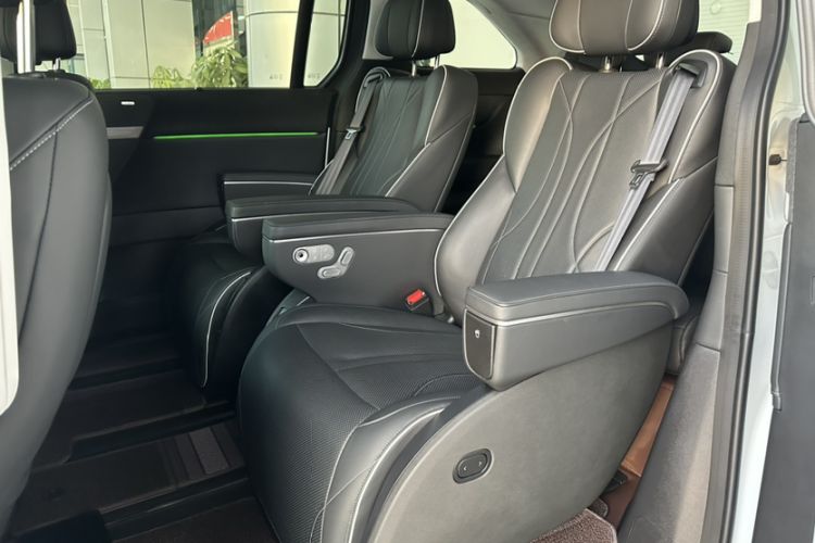 Used XPeng X9 2024 702 Ultra-Long Range Max