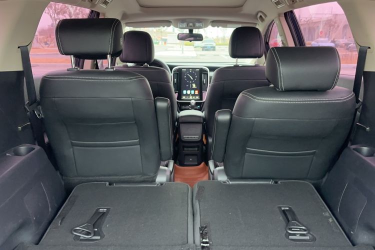 Used BYD Song MAX 2018 1.5T Automatic Smart Connect Elite Model with 6 Seats
