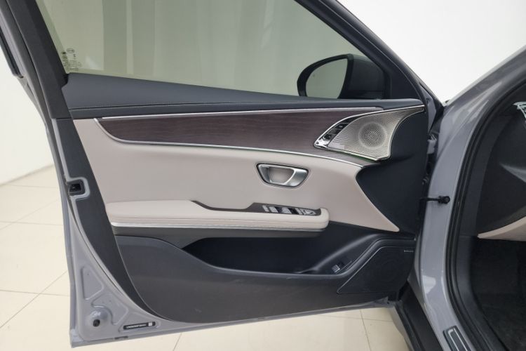 Used BYD Han 2025 EV Intelligent Driving Edition 701KM LiDAR Flagship Model
