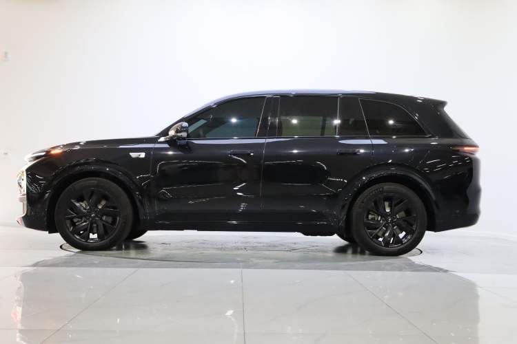 Used Li Auto L8 2023 Pro Model
