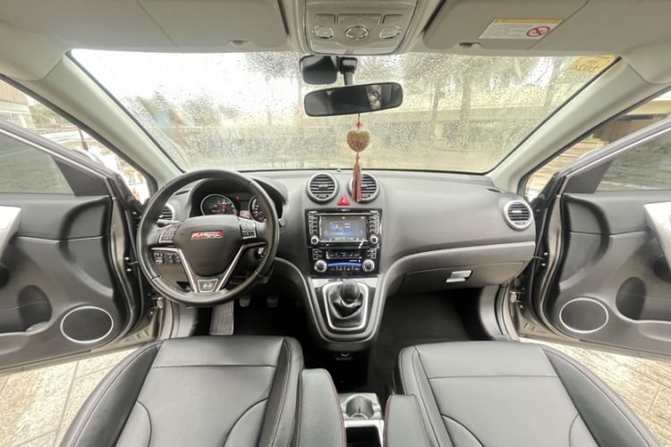 Used Haval H6 2015 Upgraded Model 1.5T Manual Two-Wheel Drive Elite Version