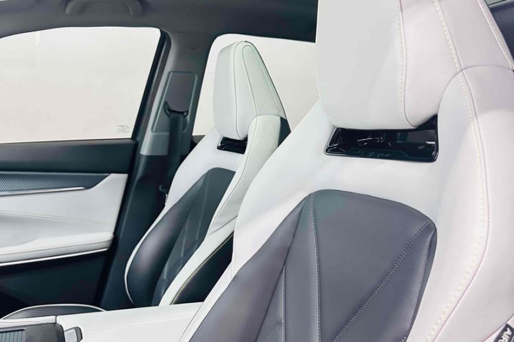 Used Changan CS75 PLUS 2023 3rd Generation 1.5T Automatic Prestige Model
