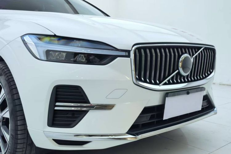 Used Volvo XC60 2024 B5 4x4 Smart Luxury Edition