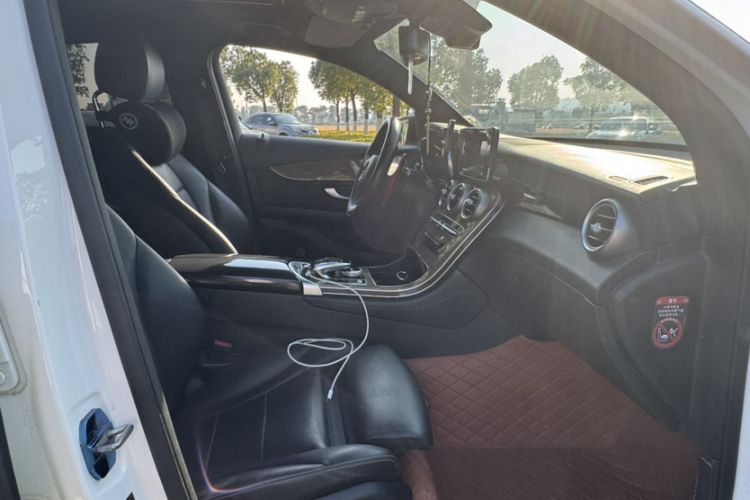 Used Mercedes-Benz GLC Coupe 2018 GLC 260 4MATIC Coupe SUV
