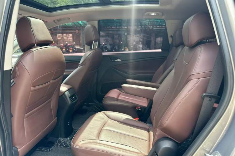 Used Buick GL6 2018 18T 6-Seater Luxury Model
