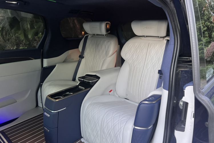 Used Buick GL8 2020 Avenir Avia Four-Seat Luxury Edition
