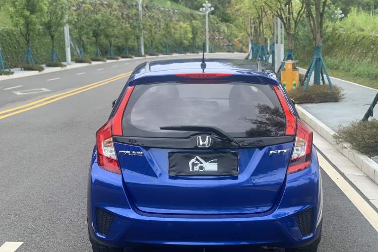 Used Honda Fit 2016 1.5L LX CVT Comfort Model
