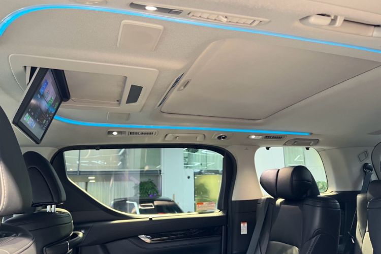 Used Toyota Vellfire 2020 Dual-Engine 2.5L HV Luxury Edition
