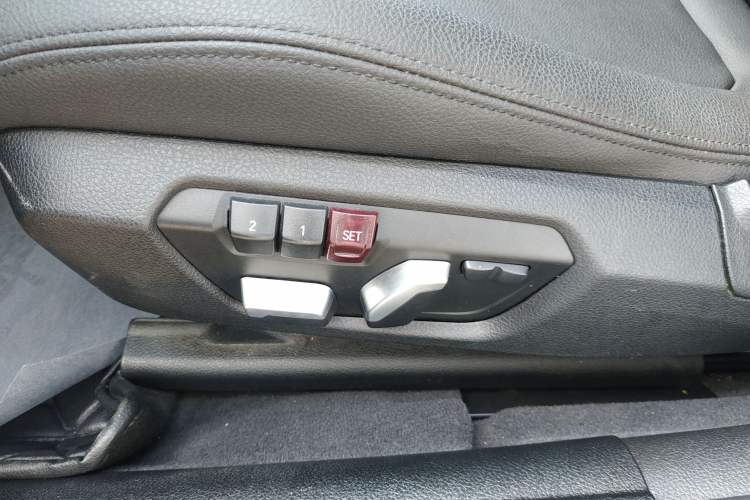 Used BMW 3 Series 2018 320Li Fashion Model
