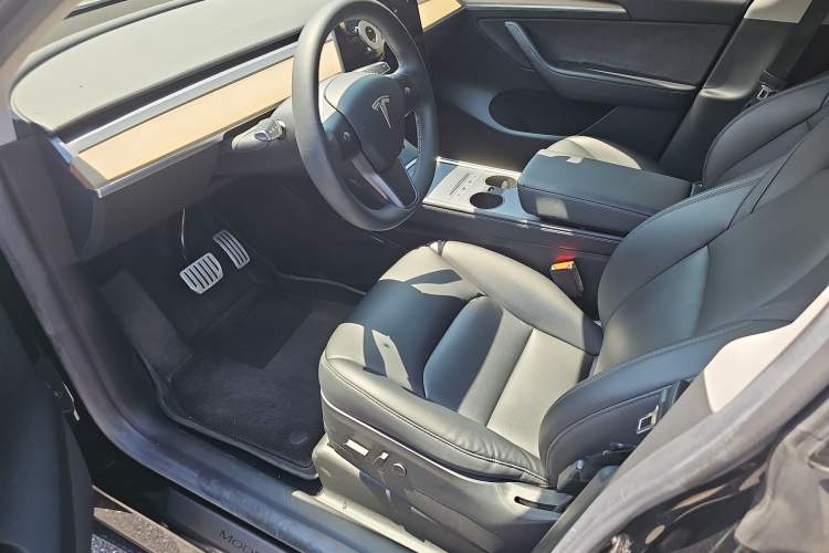 Used Tesla Model Y 2022 Performance High-Performance All-Wheel-Drive Version
