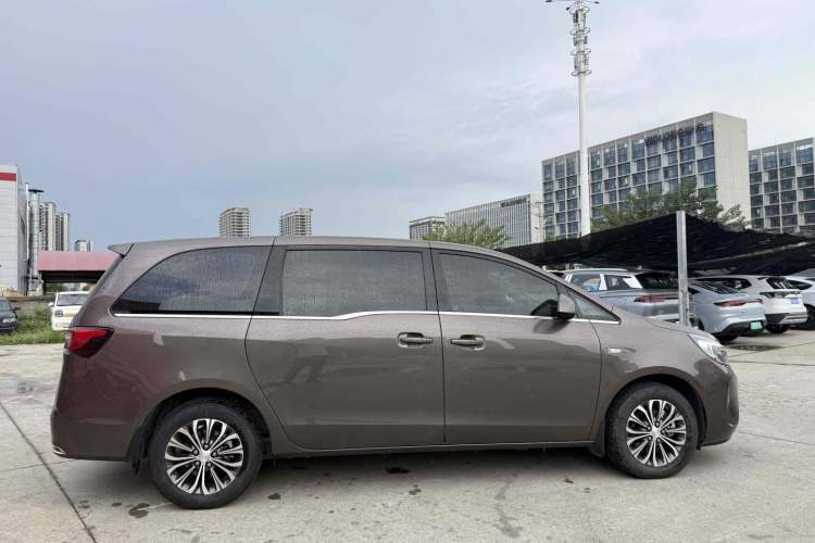 Used Buick GL8 2021 Land Cruiser Executive Class 652T Comfort Model
