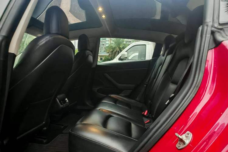 Used Tesla Model 3 2019 Standard Range Rear-Drive Upgraded Version
