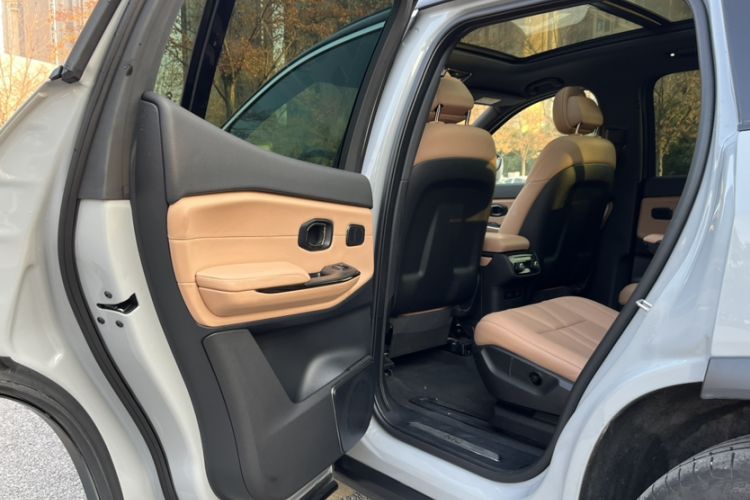 Used Nio ES8 2020 415 km Range 6-Seater Version
