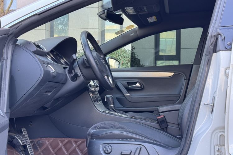 Used Volkswagen FAW-Volkswagen CC 2016 1.8TSI Prestige Model
