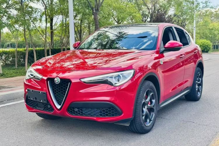 Used Alfa Romeo Stelvio 2017 2.0T 200HP Elite Edition
