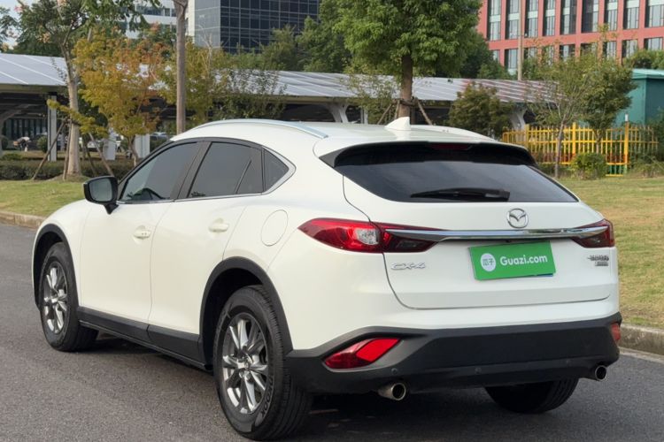 Used Mazda CX-4 2018 2.0L Automatic Two-Wheel Drive Blue Sky Premium Upgrade Version China VI Standard
