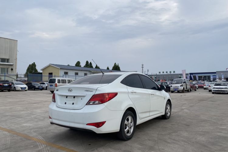Used Hyundai Verna 2016 1.4L Manual Smart GLS Trim
