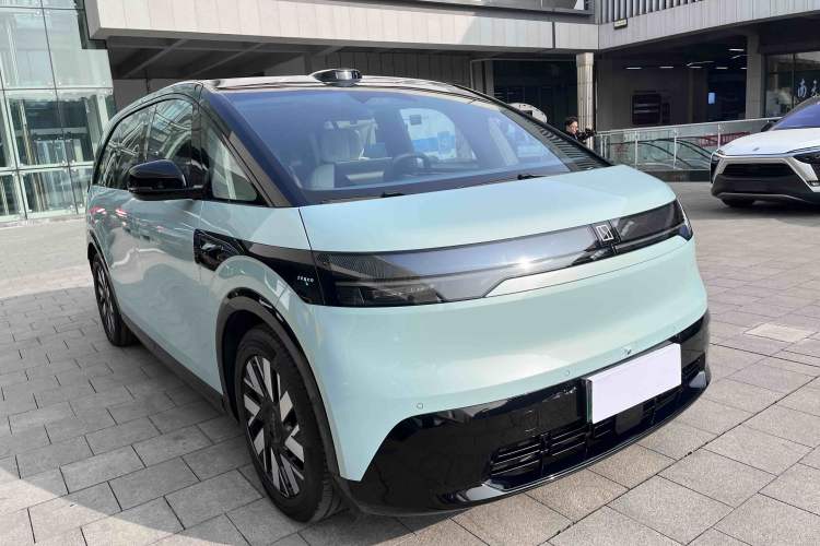 Used Zeekr MIX 2025 Long-Range Intelligent Driving Edition
