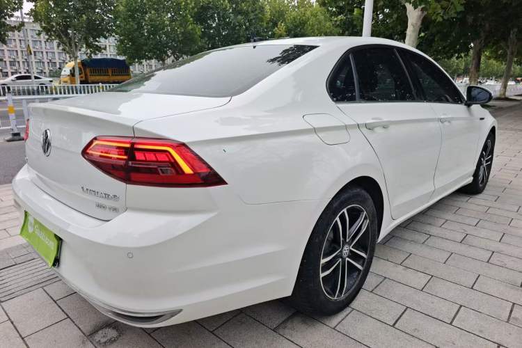 Used Volkswagen Lamando 2021 Facelift 280TSI DSG Comfort Edition (Manual Air Conditioning)
