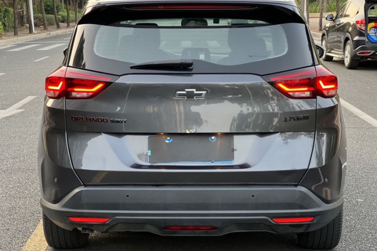 Used Chevrolet Orlando 2020 Light Hybrid Redline 530T Automatic Enjoyment Edition (5+2 Models)
