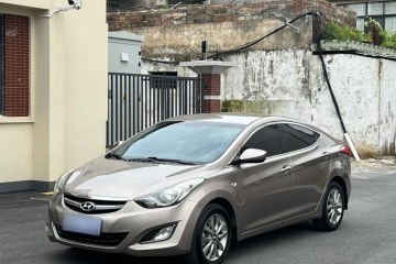 Used Hyundai Elantra 2015 1.6L Automatic Fashion Model