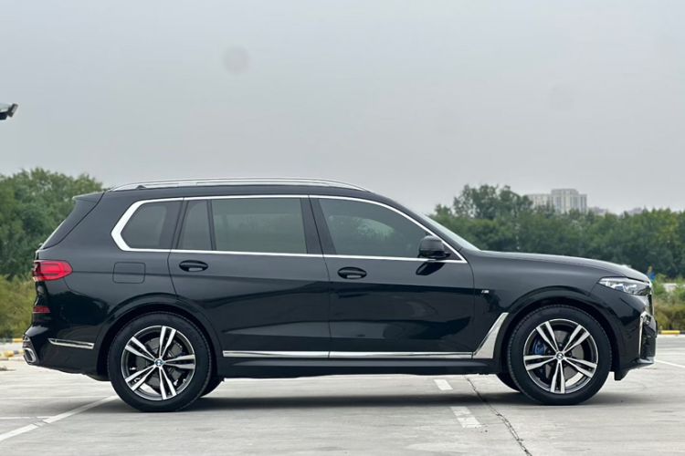 Used BMW X7 2021 xDrive40i Luxury M Sport Package