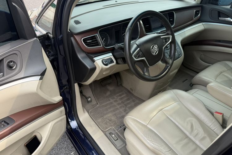 Used Buick GL8 2014 3.0L GT Luxury Business Haoya Edition