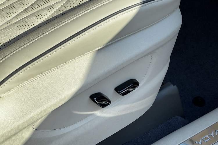 Used VOYAH Dream 2022 0-Carbon Edition Dream+ Smart Enjoyment Package 475 km
