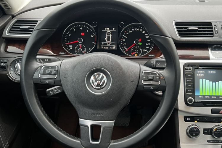 Used Volkswagen Magotan 2012 Travel Edition 2.0 TSI Comfort Version