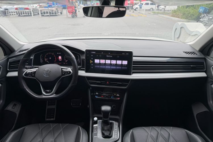 Used Volkswagen Tiguan L 2023 Restyled 330TSI Automatic Two-Wheel Drive R-Line Enhanced Comfort Version