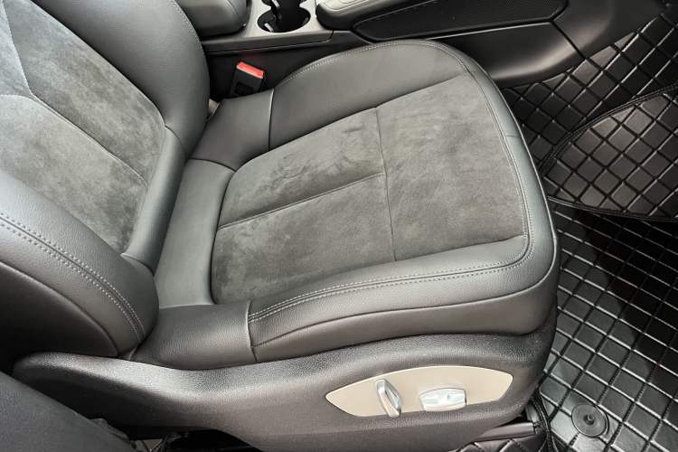 Used Porsche Macan 2021 Macan 2.0T
