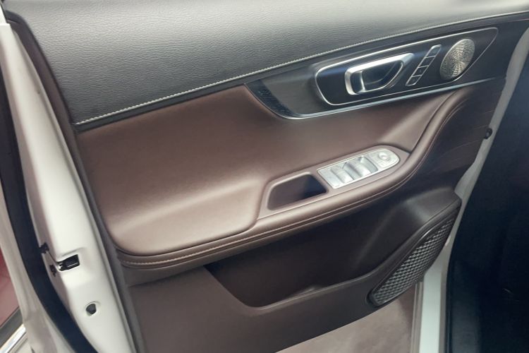 Used Chery Tiggo 8 PRO 2024 Champion Edition 290T Two-Wheel Drive Peak Version 5 Seats
