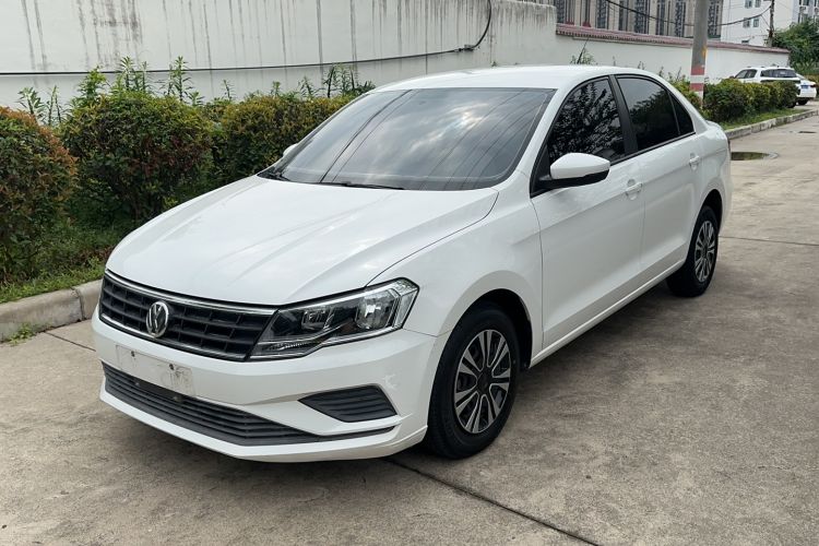 Used Volkswagen Jetta 2017 1.5L Manual Fashion Edition
