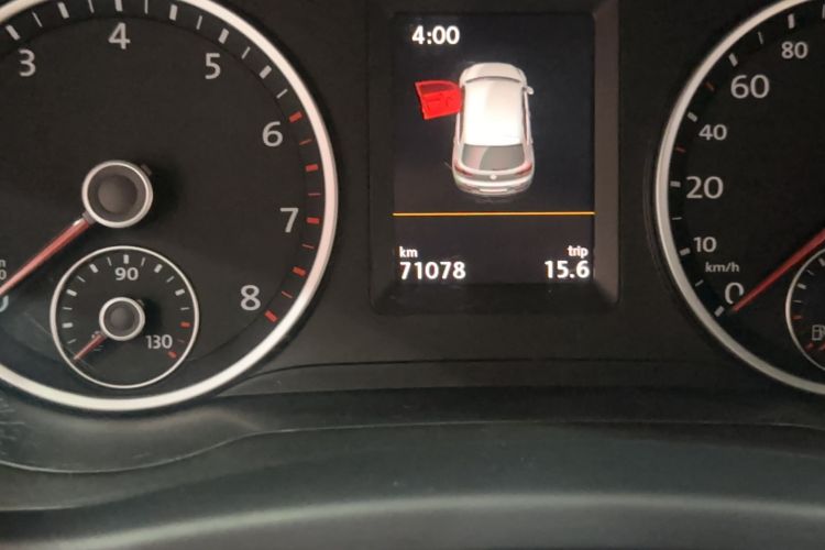 Used Volkswagen Tiguan 2015 2.0 TSI Automatic All-Wheel Drive Luxury Edition
