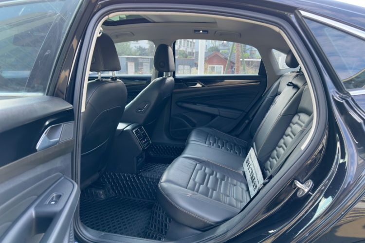 Used Volkswagen Passat 2020 330TSI Elite Edition China VI
