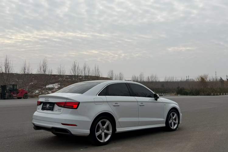 Used Audi A3 2017 Limousine 35 TFSI Fashion Model
