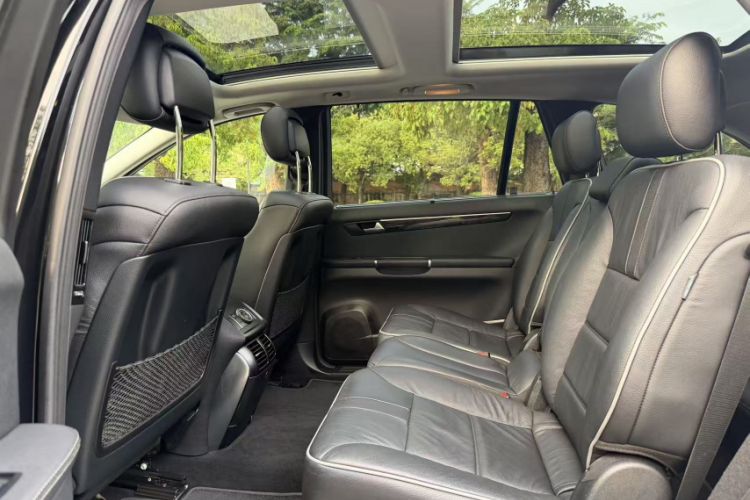 Used Mercedes-Benz R-Class 2017 R 320 4MATIC Business Edition Prestige Model