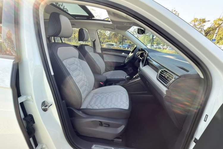 Used Volkswagen Tayron 2023 330TSI Two-Wheel-Drive Luxury Plus Advanced Version
