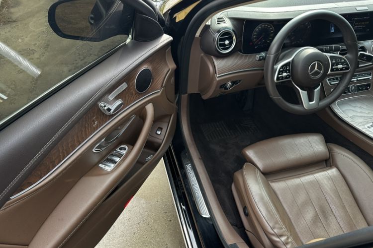 Used Mercedes-Benz E-Class 2020 E 260 L
