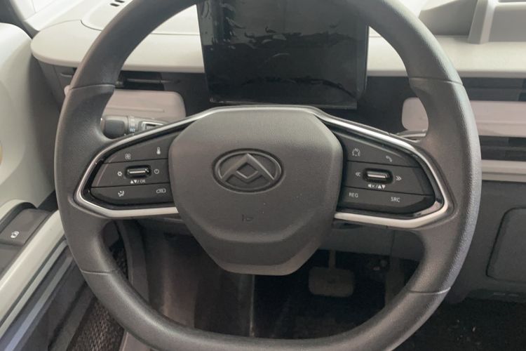 Used SAIC MAXUS Dana V1 2024 V1 Long Wheelbase Low Roof (51 kWh)