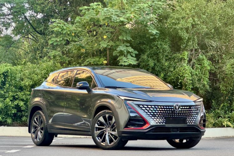 Used Changan UNI-T 2020 1.5T Prestige Version
