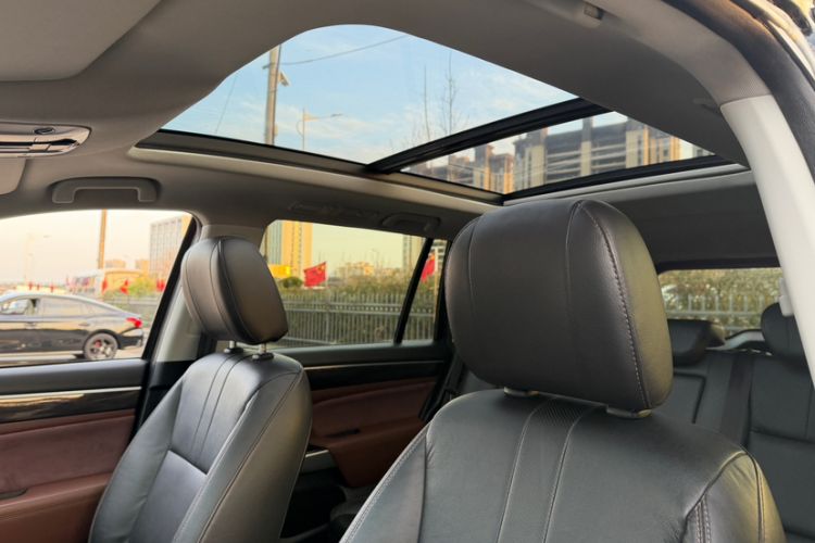 Used GAC Trumpchi GS8 2017 320T Two-Wheel Drive Luxury Smart Connectivity Version (7 Seats)
