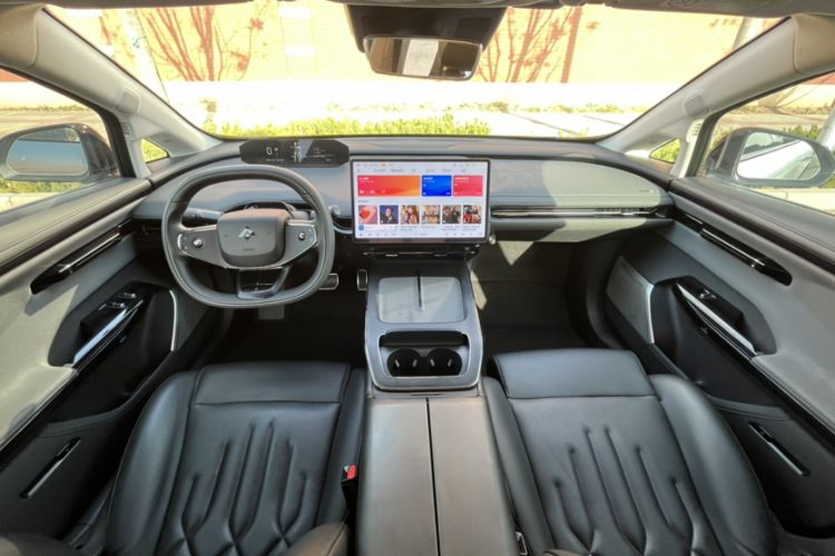 Used  GT 2023 560 Rear-Drive Seven-Wing Edition
