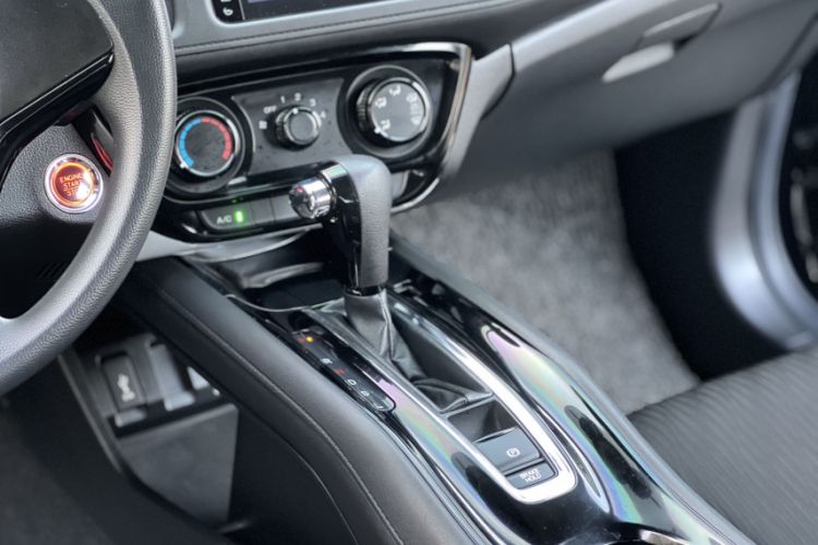 Used Honda Vezel 2019 1.5L CVT Luxury Model China VI
