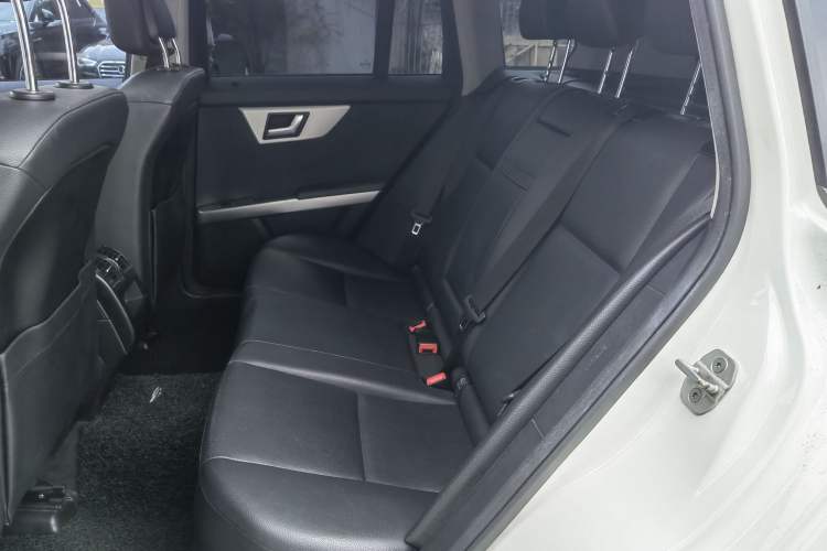 Used Mercedes-Benz GLK-Class 2013 GLK 300 4MATIC Dynamic Sunroof Model