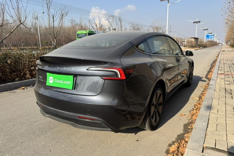 Used Tesla Model 3 2023 Rear-Wheel-Drive Version
