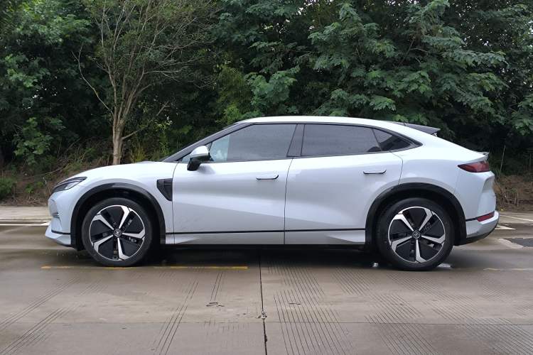 Used BYD Song L EV 2024 662 km Beyond Edition
