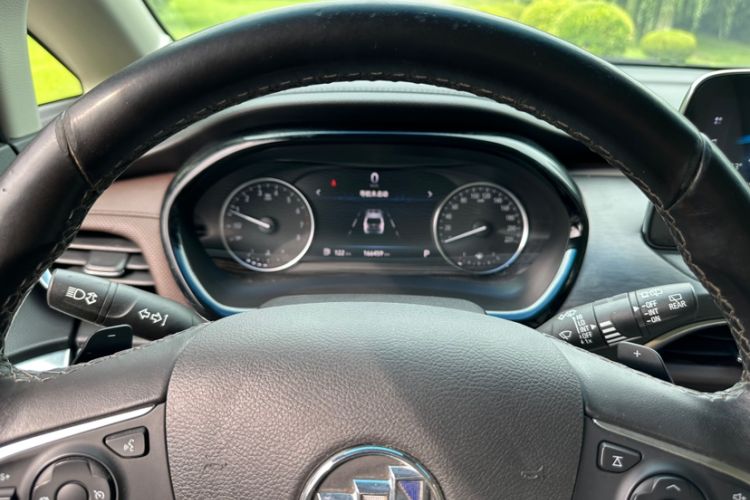 Used Buick GL8 2020 Land Business Class 652T Luxury Model
